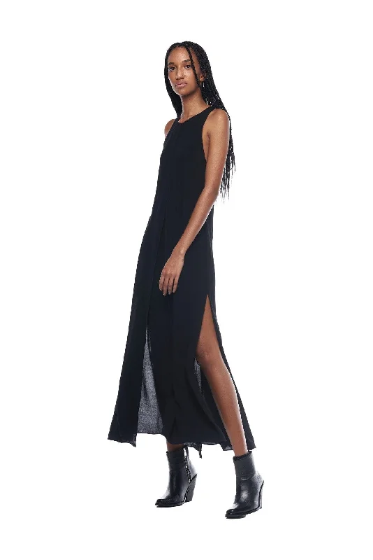 LONG DRESS IN BLACK Tunics Fashionable chic