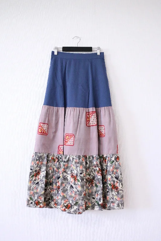 Kohana to Shikaku -Meisen Teered Skirt Navy linen skirt airy