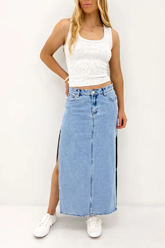 A 99 Maxi Skirt Loretta corduroy skirt cozy