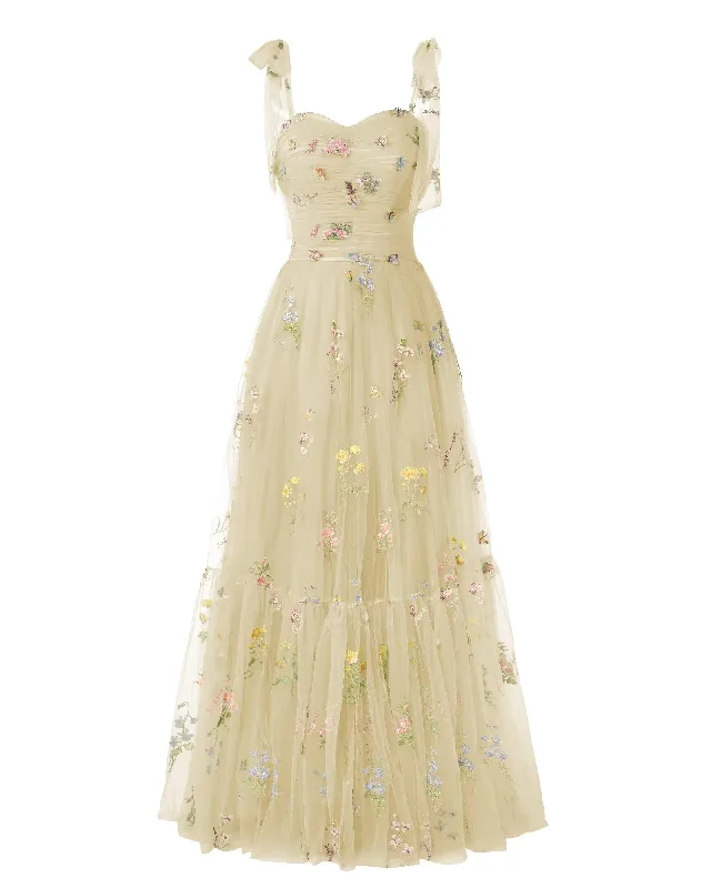 Elegant Embroidery Champagne Prom Dresses Sweetheart Spaghetti Straps A Line Party Dress Long Simple Formal Dress Square Neckline Feminine