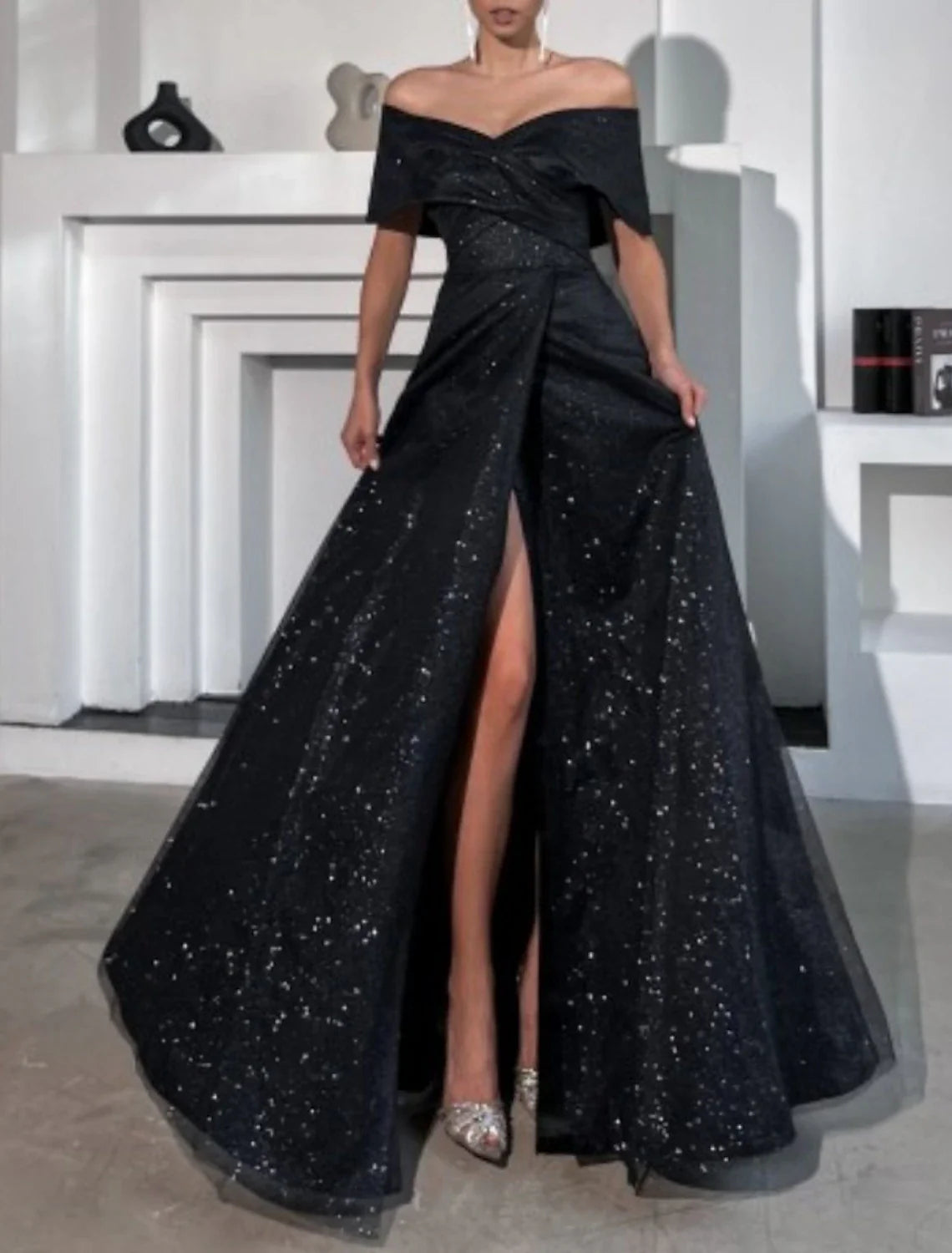 A-Line Evening Gown Party Dress Glittering Dress Wedding Prom Floor Length Sleeveless Off Shoulder Fall Wedding Reception Tulle with Sequin Slit Halter Neckline Beach
